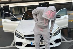 Syna World tracksuit